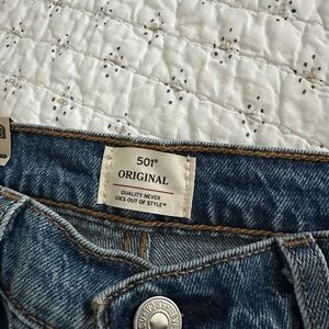 NWT Levi’s 501 Original Blue Denim Jeans 32 X 30